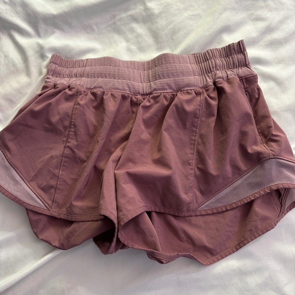 Lululemon Figue/Rose Blush Hotty Hot Shorts